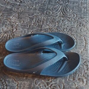 Crocs Kadee II Thong Flip Flops Women's blue Print- SZ 8